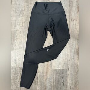 Alo Airlift Leggings